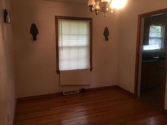 5th image of 3773 Norway Ave NW