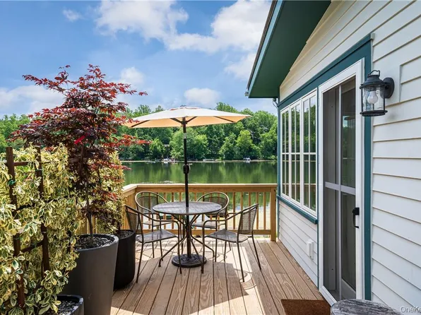 24 Cove Rd, South Salem, NY 10590