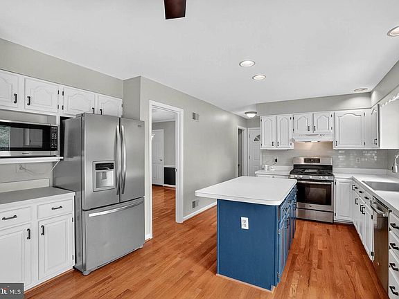 5th image of 4000 Heritage Hill Ln