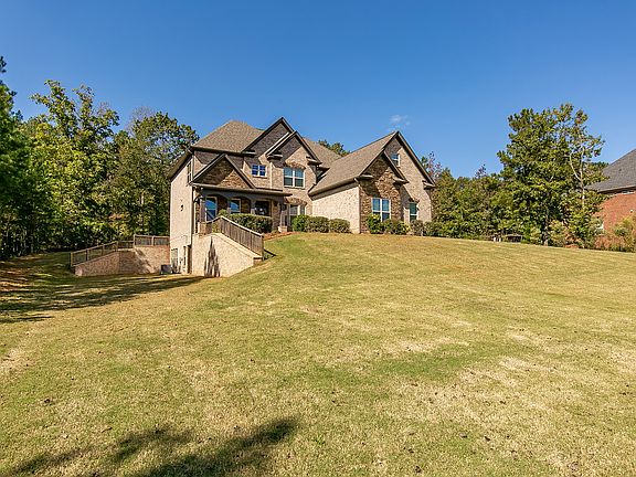 2nd image of 711 Alberta Dr