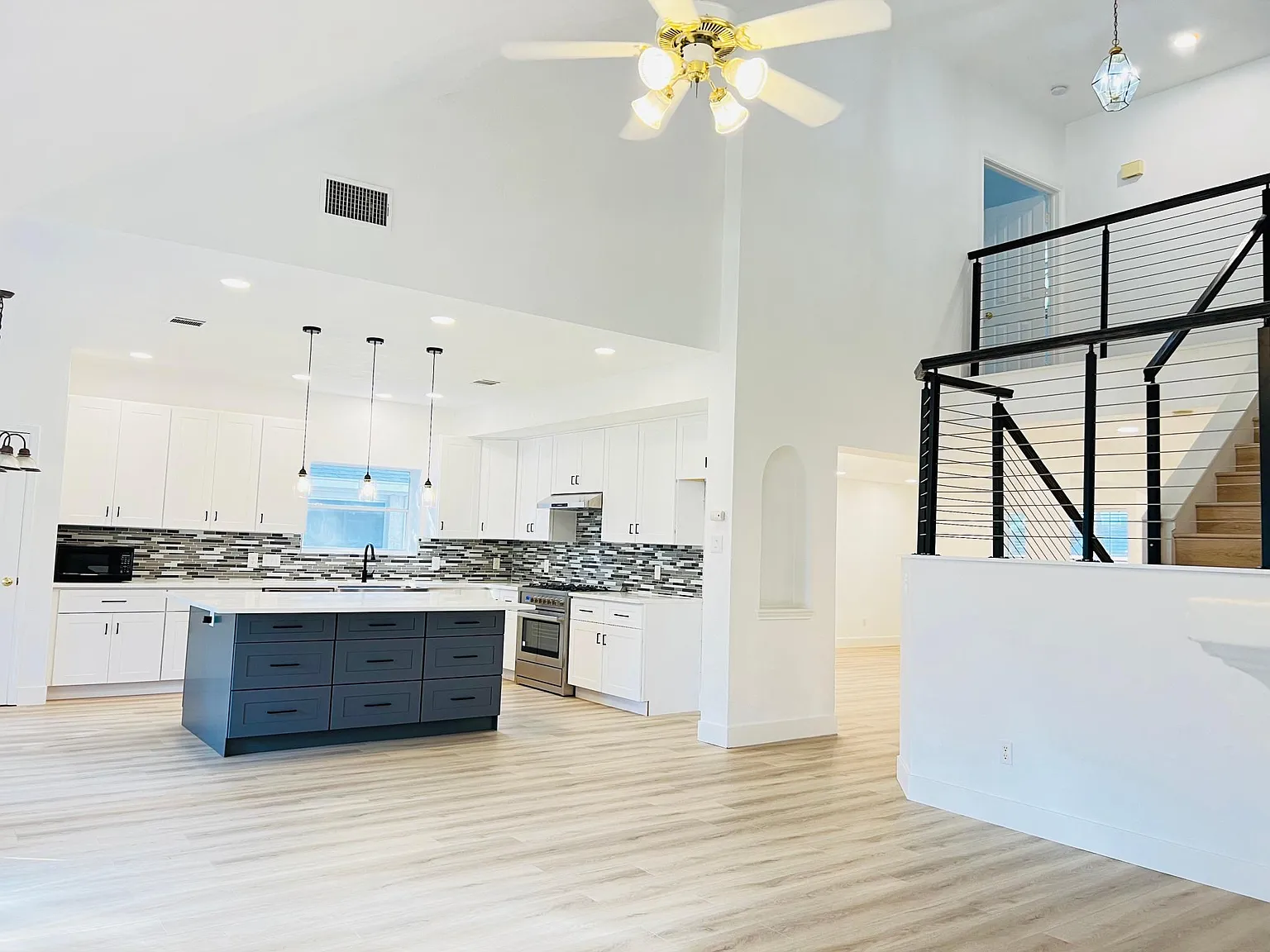 8021 Luling Ln — Photo 3