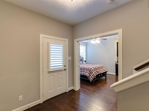 5th image of 2612 Ashland St