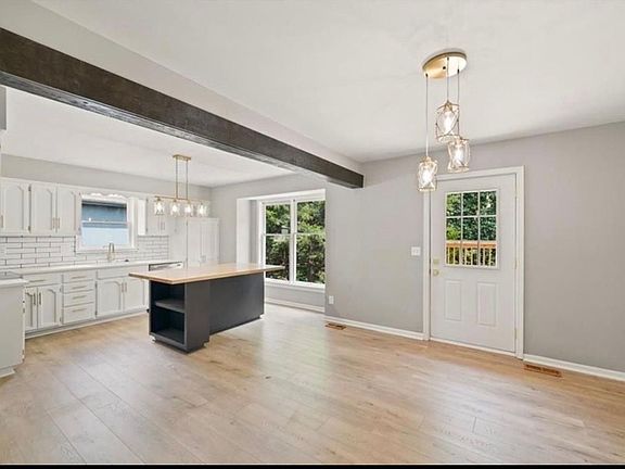 5th image of 7109 N Indiana Ave