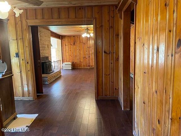 5th image of 679 Robbinsville Road