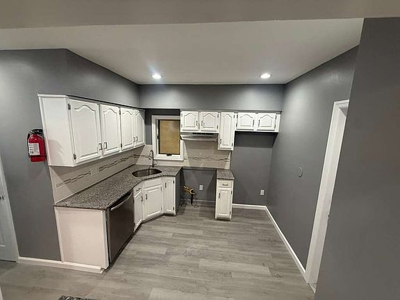 3rd image of 617 Grier Ave Floor 1
