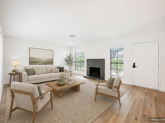 3rd image of 501 Buttonwood Ln