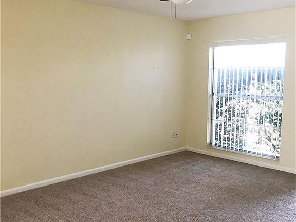 5th image of 876 16th Pl APT 1