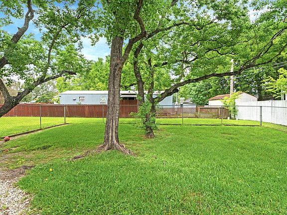 4th image of 5806 Cedar Bluff Dr
