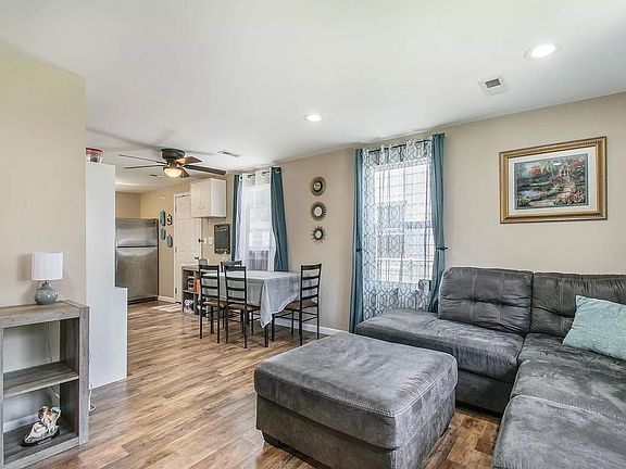 2nd image of 1018 Beale St