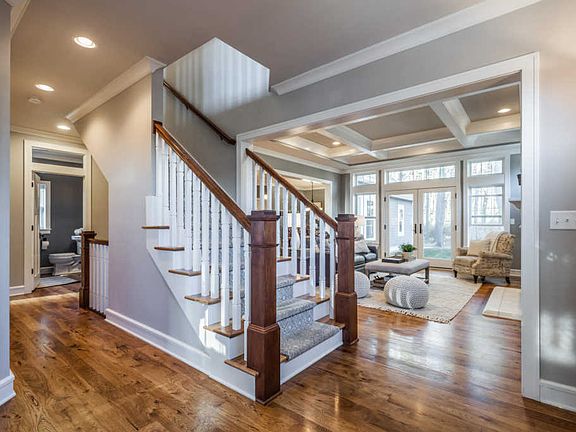 4th image of 446 Park Ct