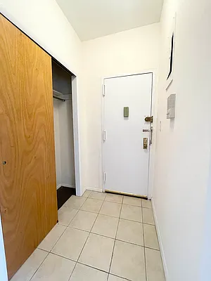 Rented by Compass | media 16