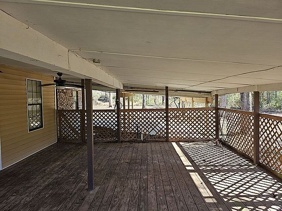 3rd image of 22647 Kelly Dr