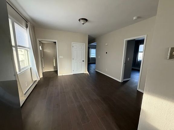 5th image of 40 Bellevue Ave #1