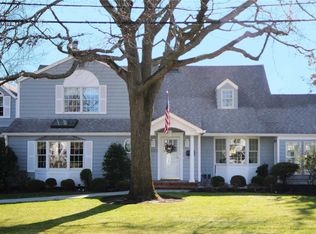 132 Exeter Rd, Massapequa, NY 11758