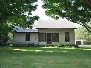 11516 E Washington St, Chagrin Falls, OH 44023