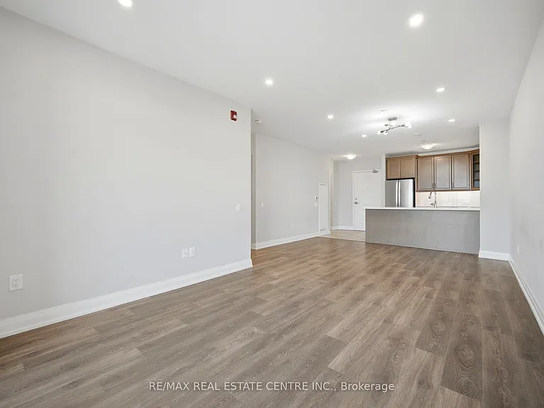 830 Megson Ter #513 — Photo 20
