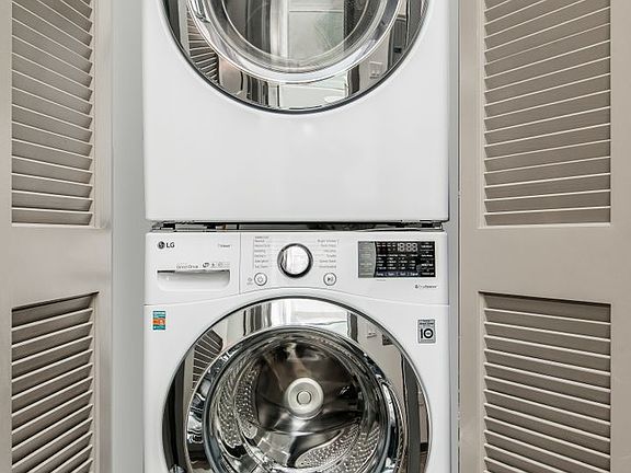 3rd image of 10757 Palms Blvd #12