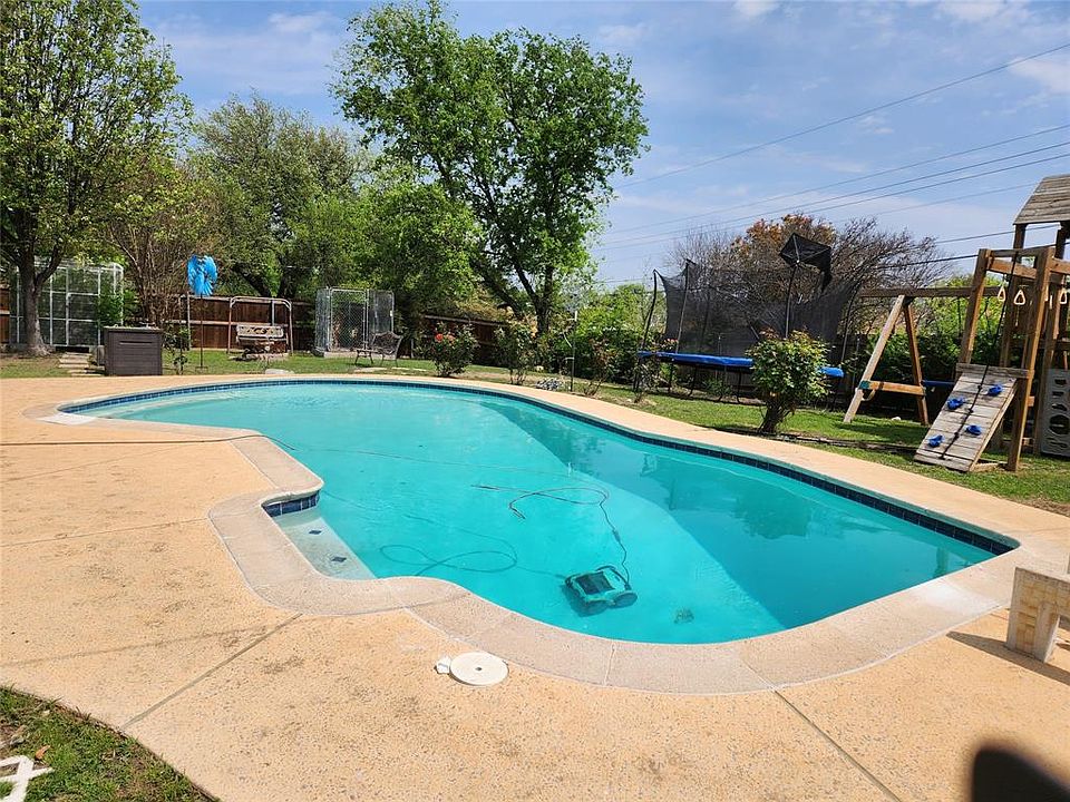 Large play area at far end of pool