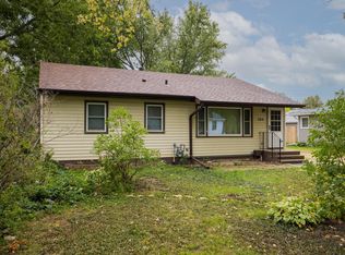 306 3rd Ave NE, Dodge Center, MN 55927