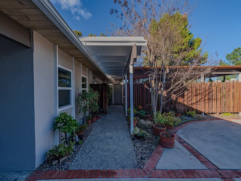 16703 Alginet Pl — Photo 3