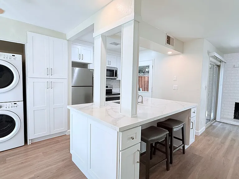 1065 San Ramon Valley Blvd — Photo 9