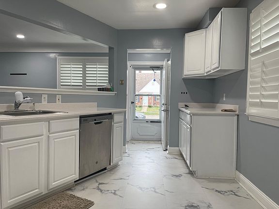 4th image of 3147 Hollywood St