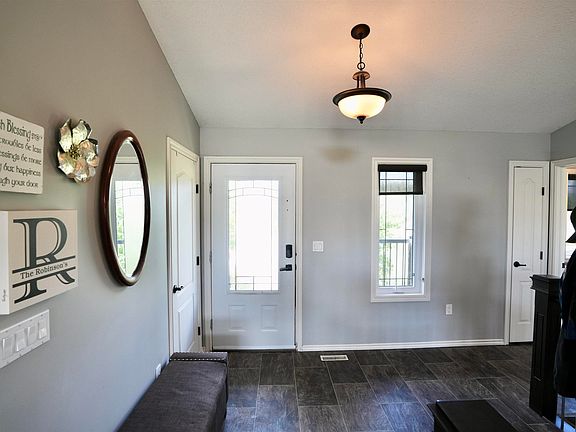 5th image of 57506 Range Road 81