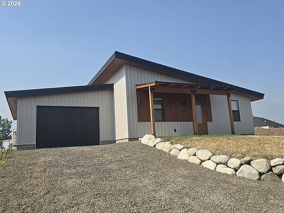 4th image of 605 N Taylor