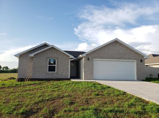 225 Kori Ct, Mount Vernon, MO 65712