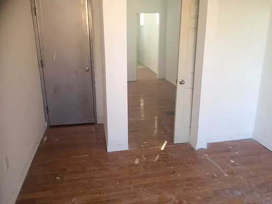 Rented by Moses Stoller, LREB | media 1