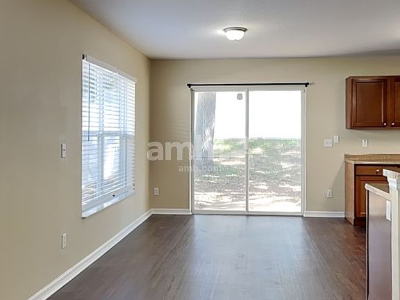 5th image of 2340 Norwood Pl