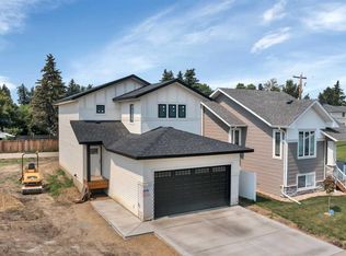 5416 E 55th St, Lacombe, AB T4L1L6