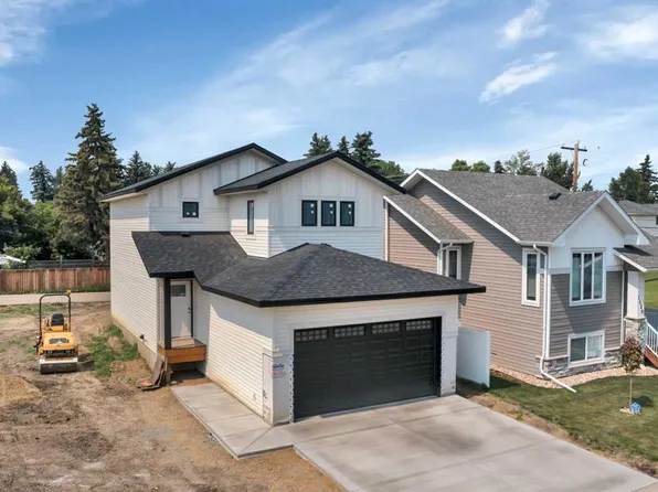 5416 E 55th St, Lacombe, AB T4L 1L6