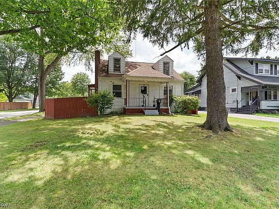 2nd image of 579 Cambridge Ave