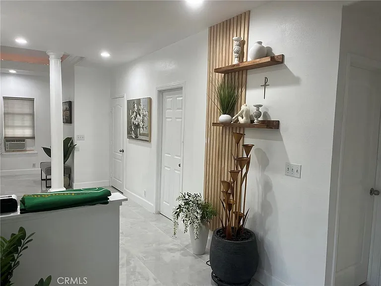 2734 Grove St — Photo 5