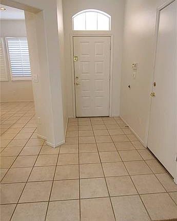 3rd image of 9740 Lost Colt Cir