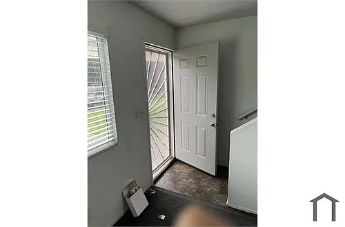 1123 E Citrus Ave #1 Photo 1