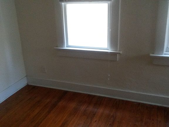 2nd image of 315 Eucalyptus St APT 5