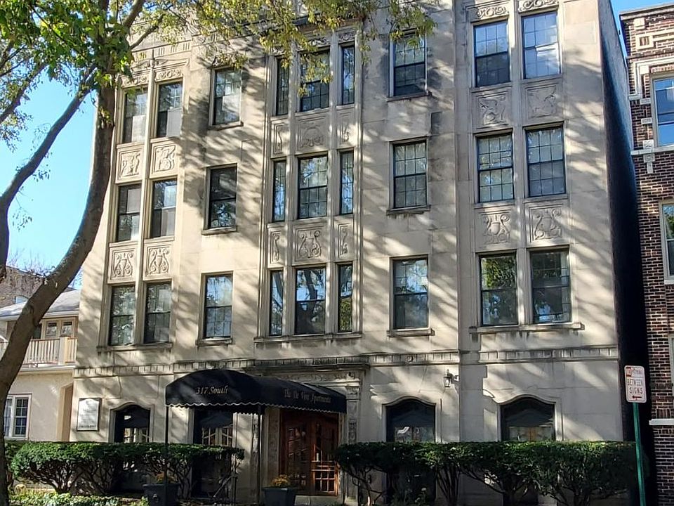 1st image of 317 S Oak Park Ave