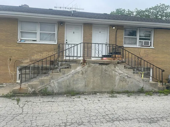 2521 24th St, North Chicago, IL 60064