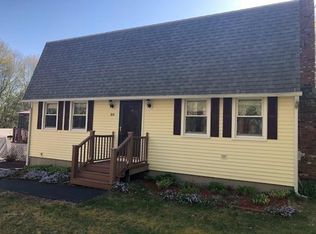 98 Monroe St, Douglas, MA 01516