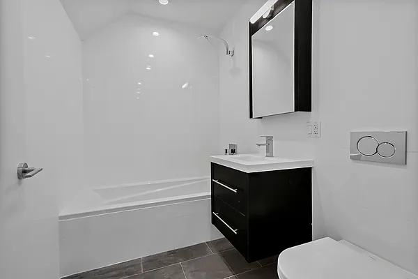 Rented by Daniel Gale Sotheby's International Realty | media 8