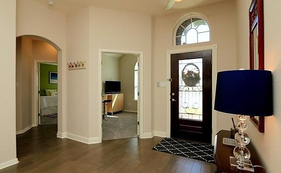 2nd image of 5652 Sofia Pl