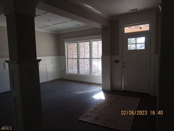2nd image of 305 Hawks Ct