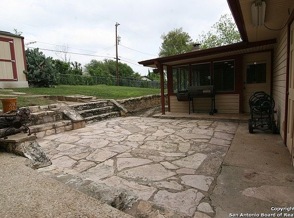 4th image of 5903 Brenda Ln