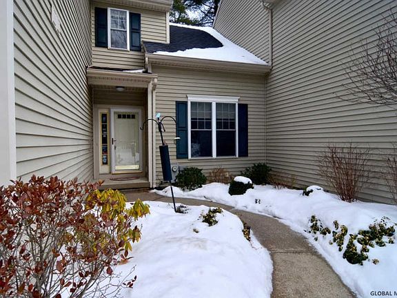 3rd image of 5 Connemara Ct