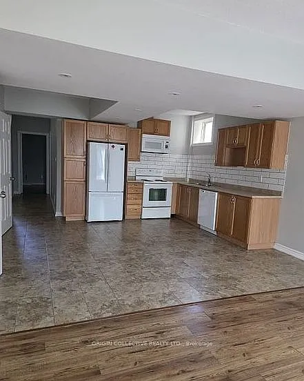 329 Edgehill Dr — Photo 3