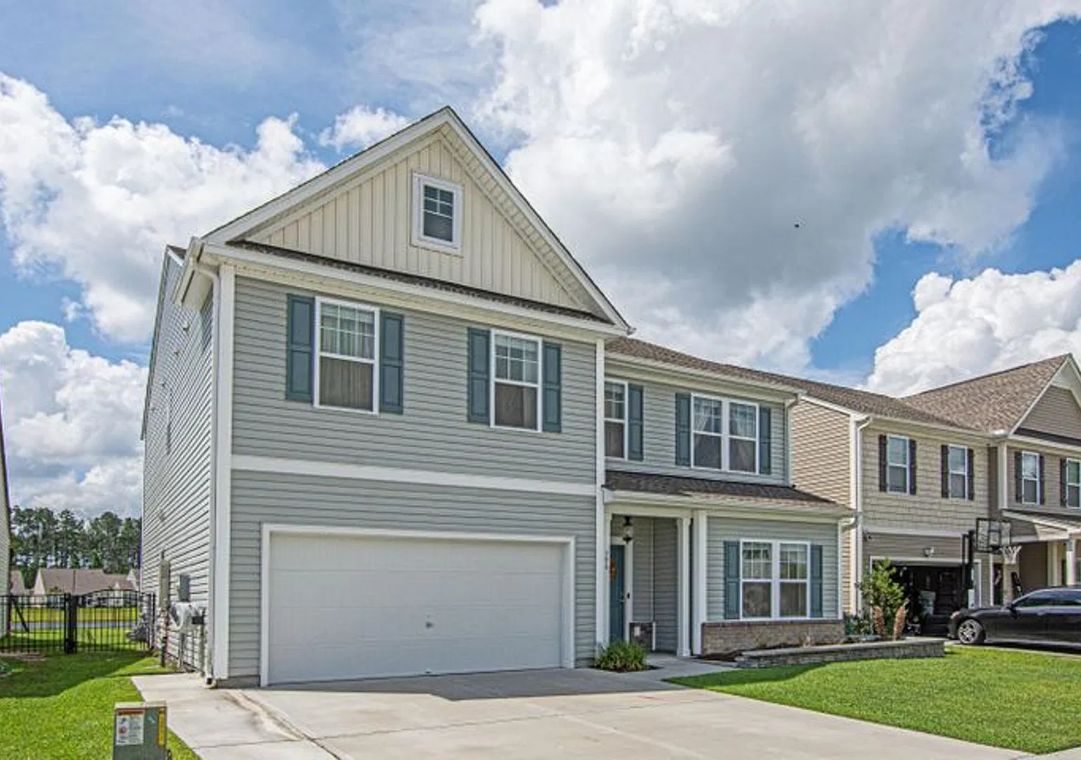 Nexton 4BR/2.5BTH! Spacious and Sweeping First Floor — Photo 3