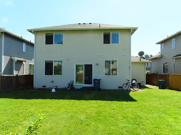 6617 Douglas Ave SE — Photo 3