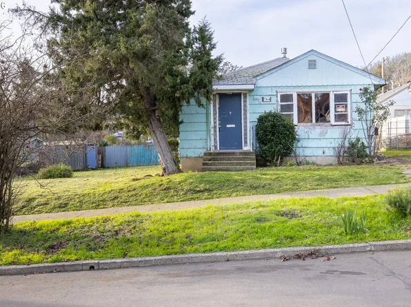 764 NE Nash St, Roseburg, OR 97470